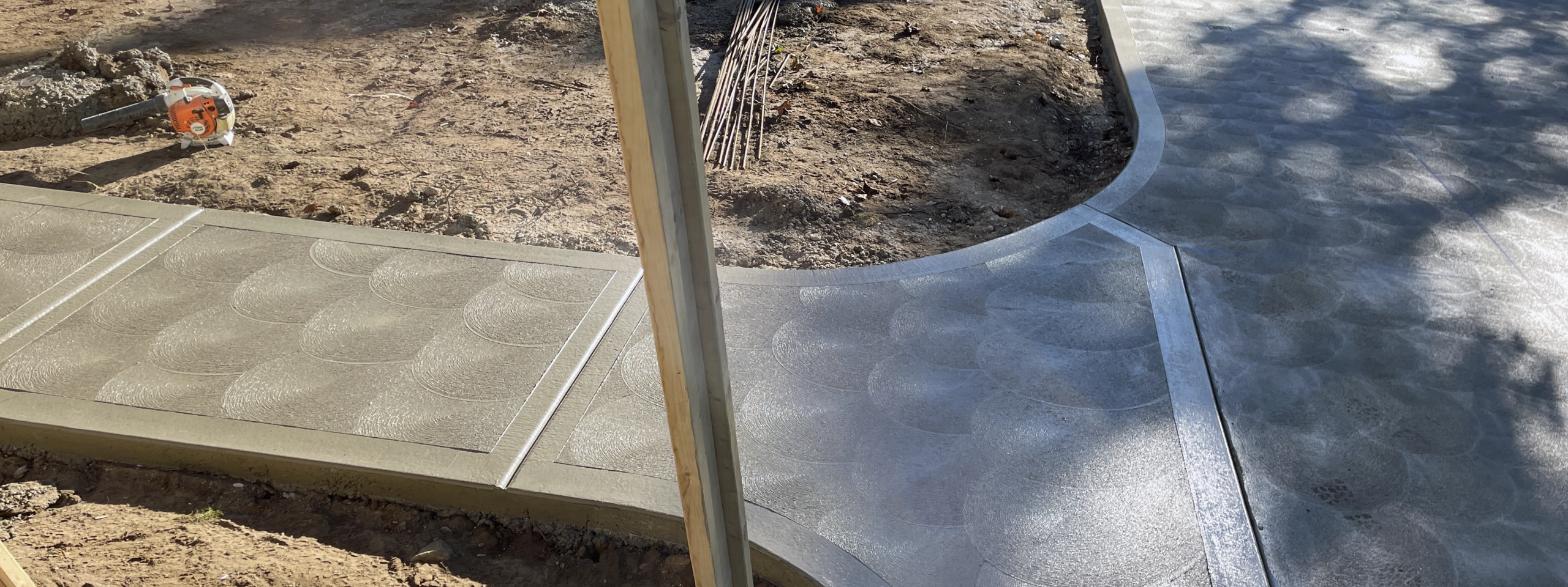 Custom Concrete Driveway and Sidewalk
