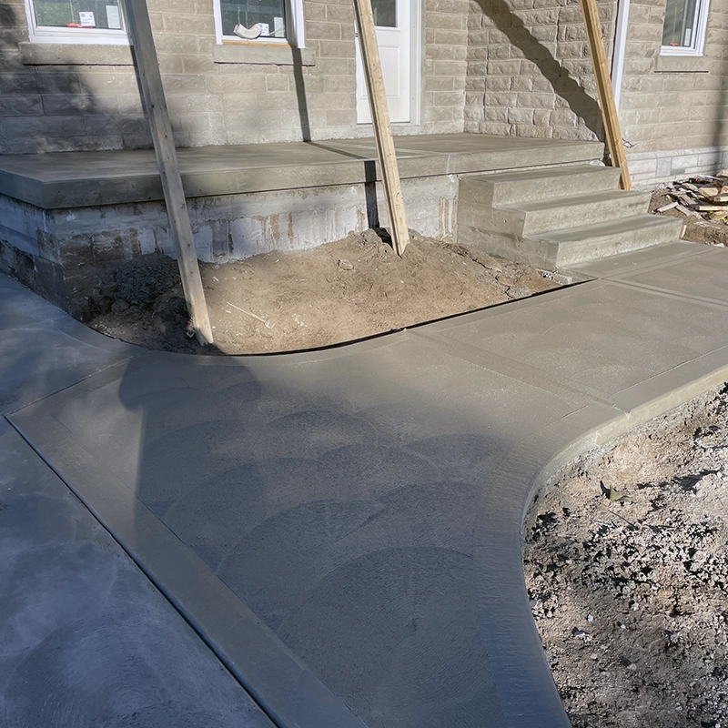 Custom Concrete Driveway and Sidewalk