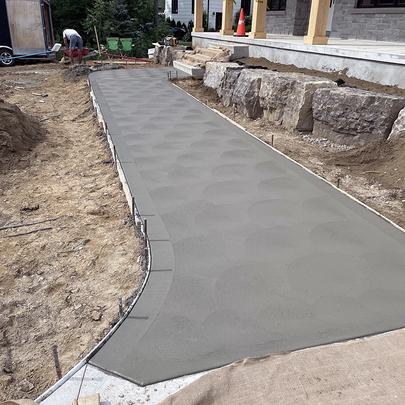 Custom Concrete Driveway and Sidewalk