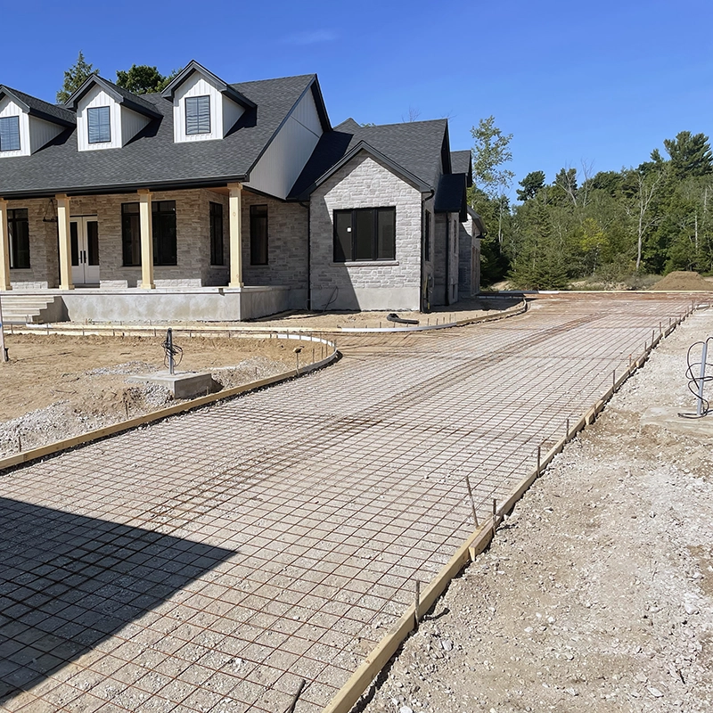 Custom Concrete Driveway and Sidewalk