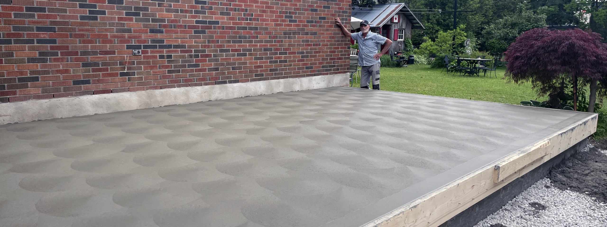 Custom Concrete Walls and Patio