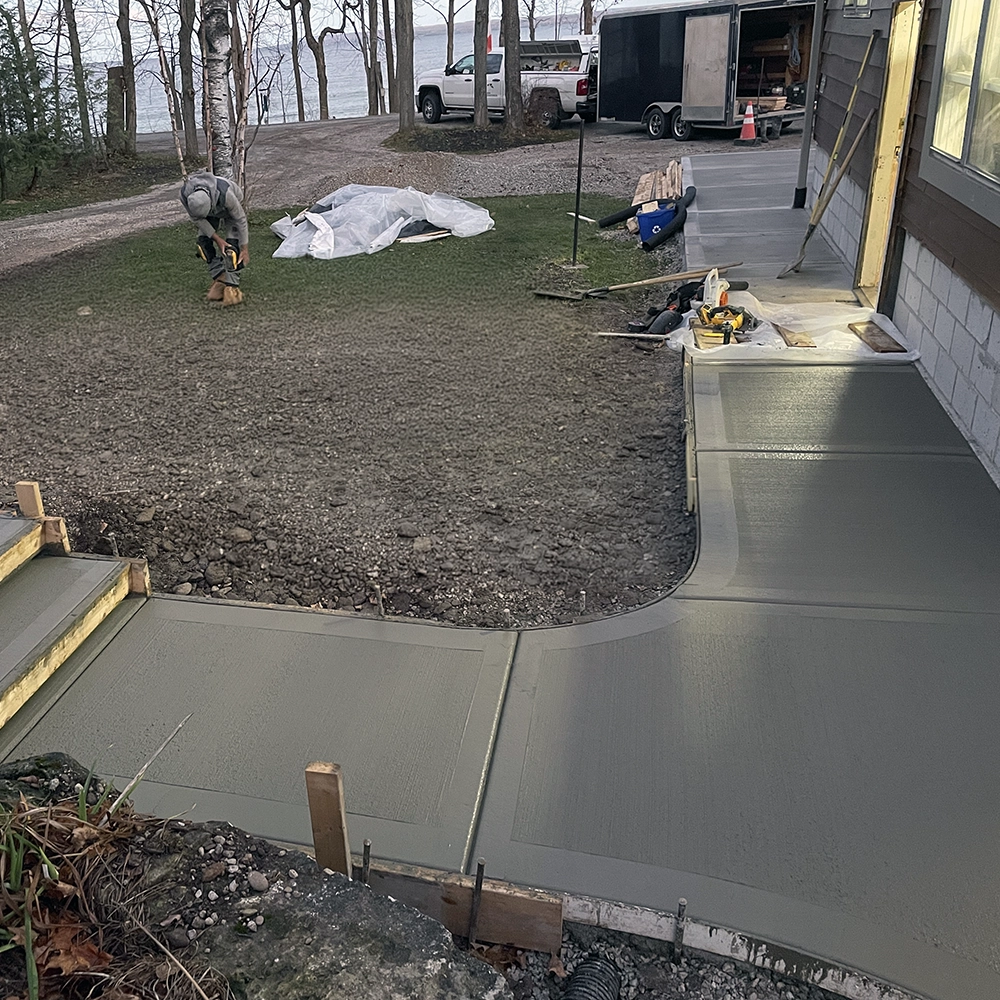 Concrete Sidewalks and Walkways